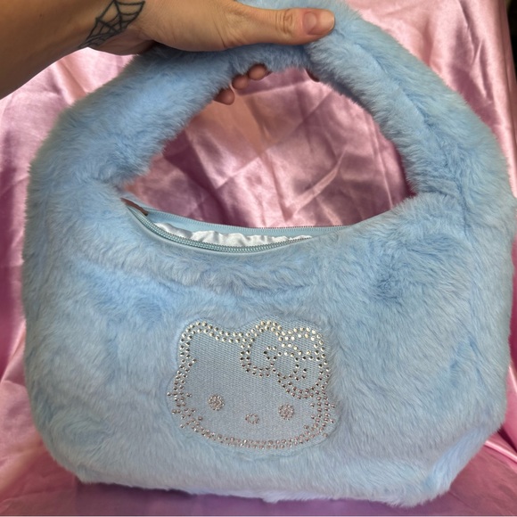 Fluffy Blue Handbag with Rhinestone Hello Kitty Design - Picture 2 of 11